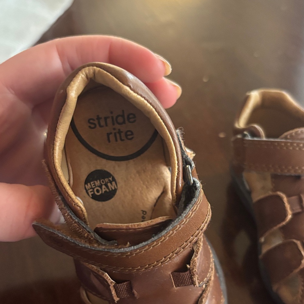 Stride Rite Archie Sandal - Picture 2 of 4